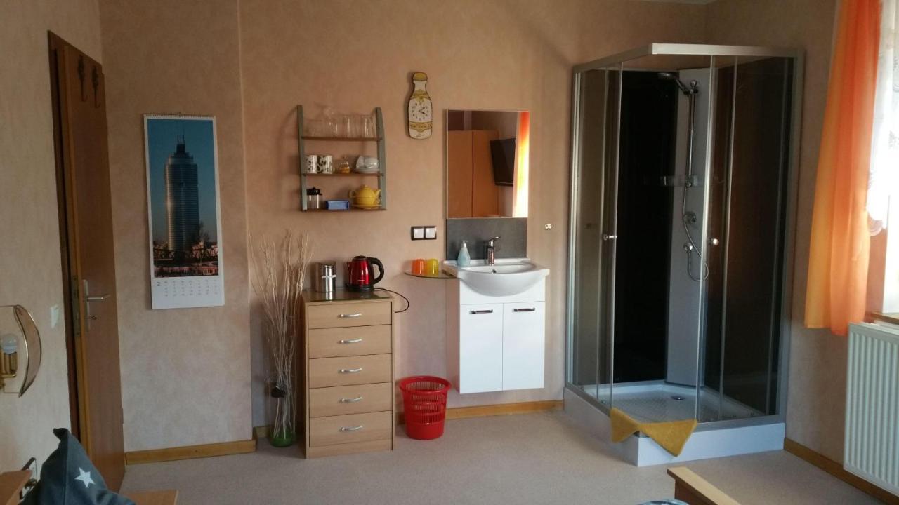 Tiny-Apartment-In-Gemuenden-An-Der-Wohra Gemunden an der Wohra Exterior foto