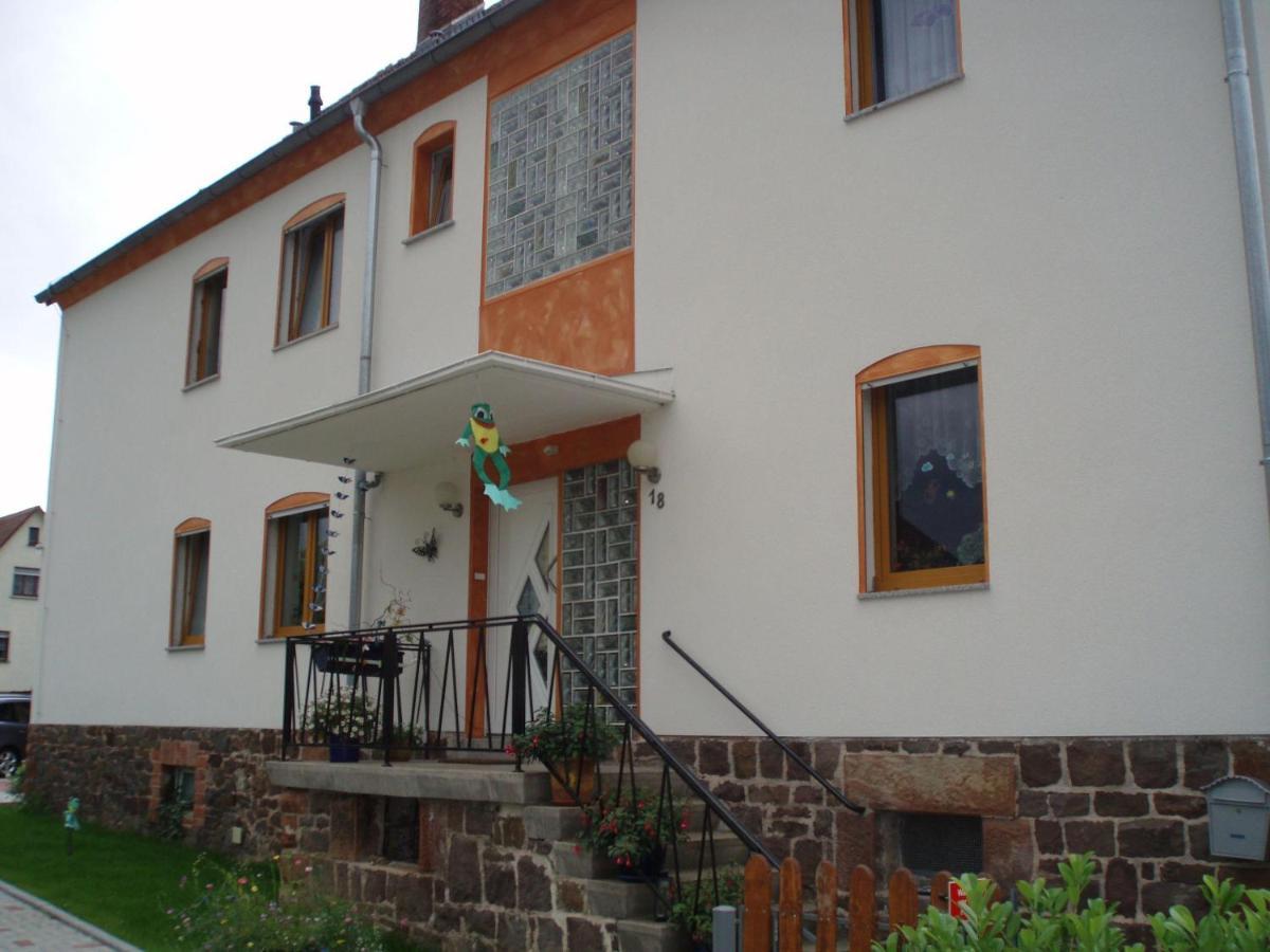 Tiny-Apartment-In-Gemuenden-An-Der-Wohra Gemunden an der Wohra Exterior foto